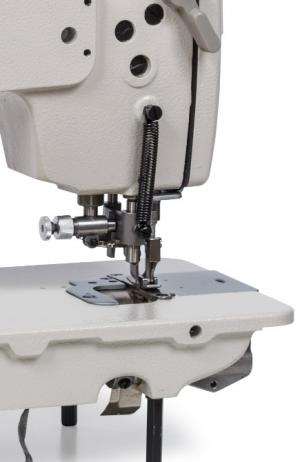 прямострочная промышленная швейная машина с обрезкой края Shunfa SF 188 D