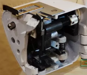 MEDION MD 18030 EASY HOME побутовий чотирьохнитковий оверлок